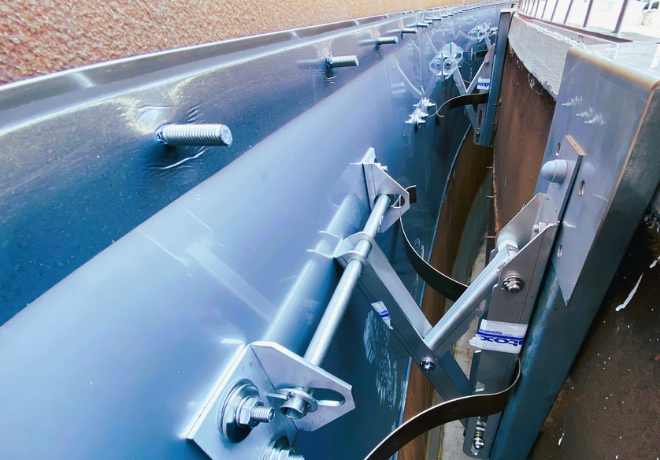 Storage tank primary and secondary seal.